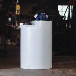 Емкость дозировочная 100 усиленная до 1.3 Nбелая с лопастной мешалкой