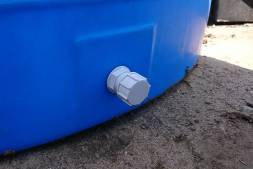 Отвод пластиковый с заглушкой 1 1/2&quot;