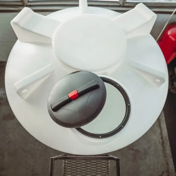 Емкость ЦКТ 5000 л с патрубком 110мм под плотность до 1,5 г/см³ белая