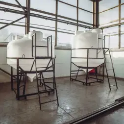 Емкость ЦКТ 5000 л с патрубком 90мм под плотность до 1,5 г/см³ белая