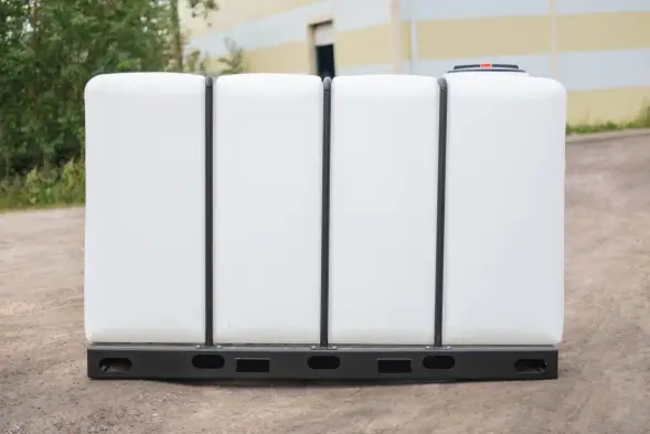 Емкость KR 4000л белая в обрешетке (полный слив)